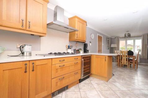 Through Dining Kitchen 