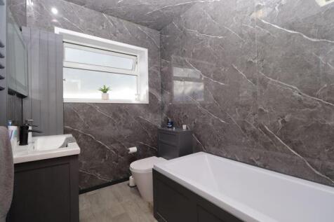 First Floor Family Bathroom