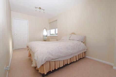 Bedroom 1 (First Floor)