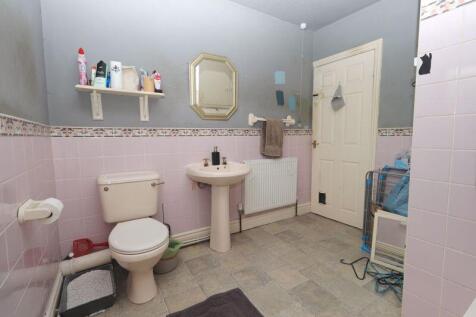 First Floor Bathroom