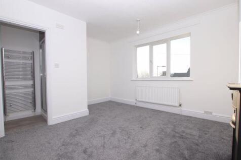 Master Bedroom &amp; En-Suite 