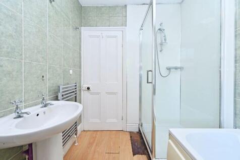 First Floor Family Bathroom