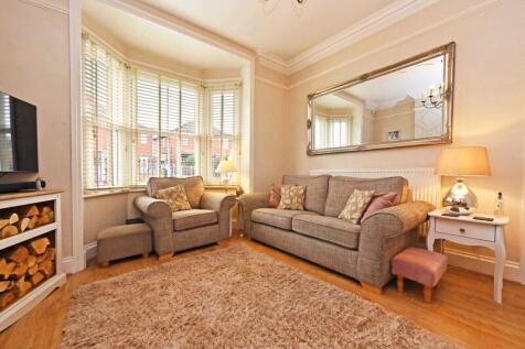 Lounge (Front Elevation)