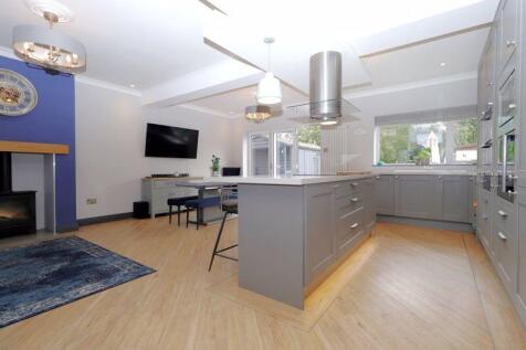 Open Plan Living/Kitchen/Dining Room