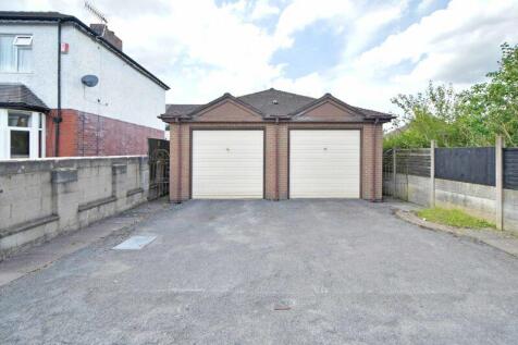 DOUBLE GARAGE
