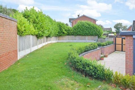 SIDE GARDEN