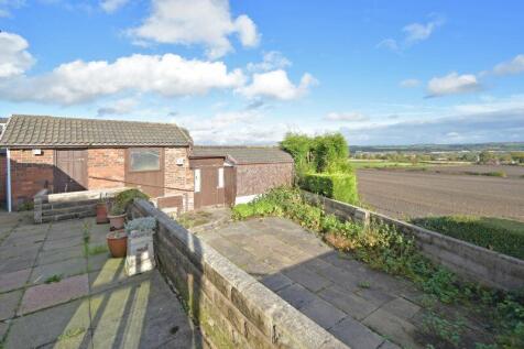 REAR GARDEN &amp; VIEW