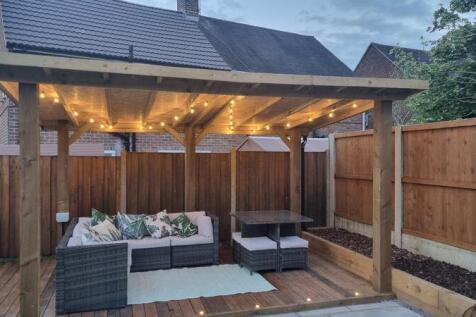 COVERED PATIO AREA