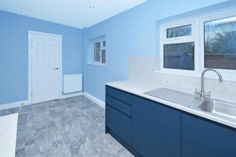 KITCHEN BREAKFAST AREA
