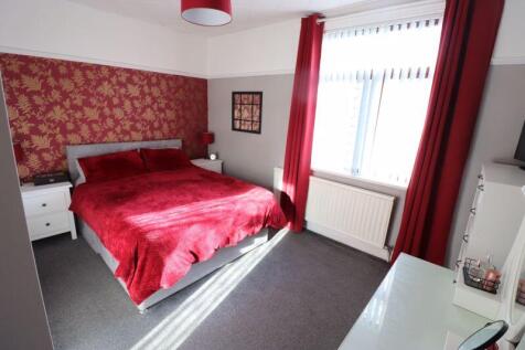 FRONT BEDROOM