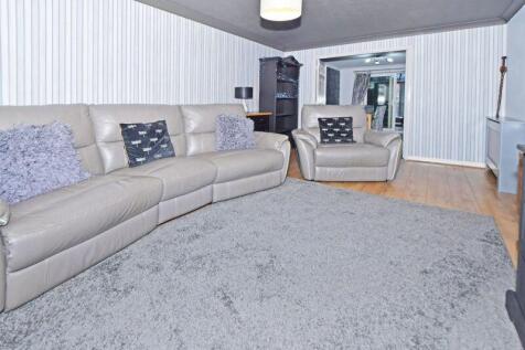 NEW LOUNGE