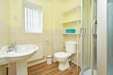 EN SUITE SHOWER ROOM