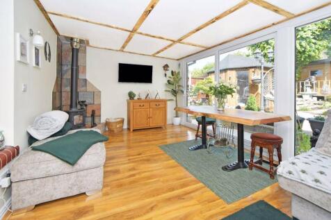 LEAN TO CONSERVATORY
