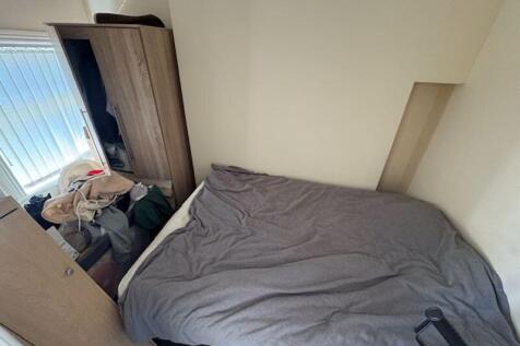 DOOR OFF BEDROOM TWO INTO FURTHER ROOM