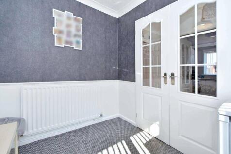DINING ROOM/BEDROOM