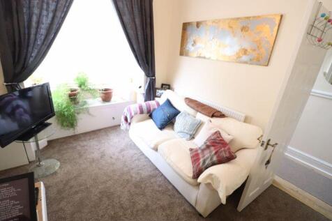 FRONT RECEPTION ROOM