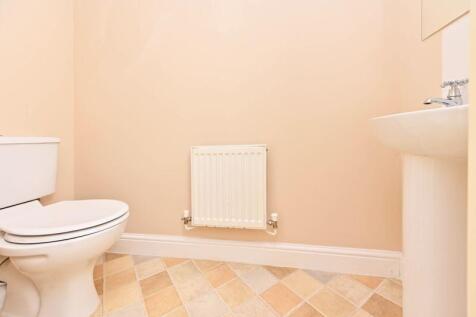 DOWNSTAIRS CLOAKS/W.C.