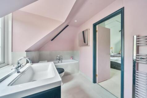 En Suite Bathroom