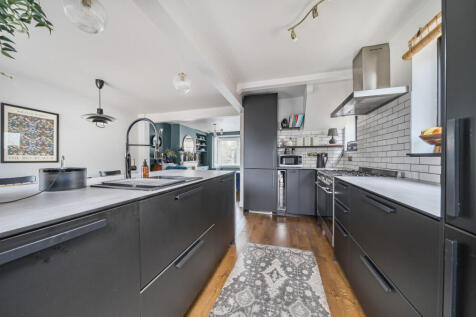 1360343-10-68d6ae...