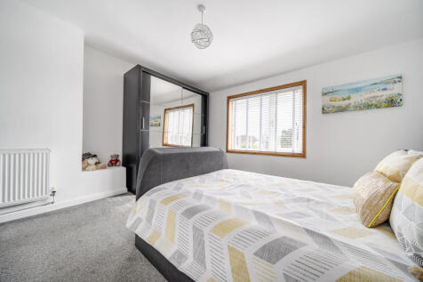 1361994-5-68de8f5...