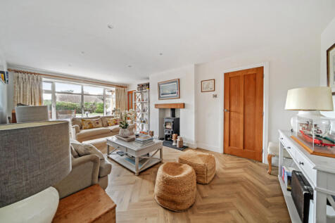 1369598-2-68f164f...