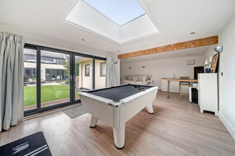 1369598-6-68f167e...