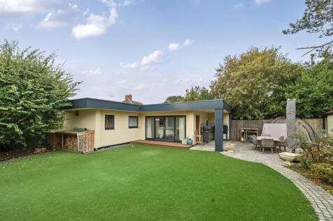 1369598-8-68f167d...