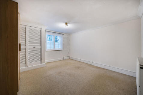 1370289-7-68f1201...