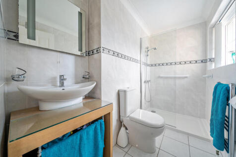 1372041-22-68f770...