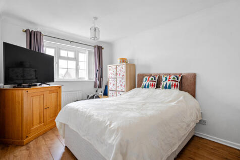 1372041-27-68f771...