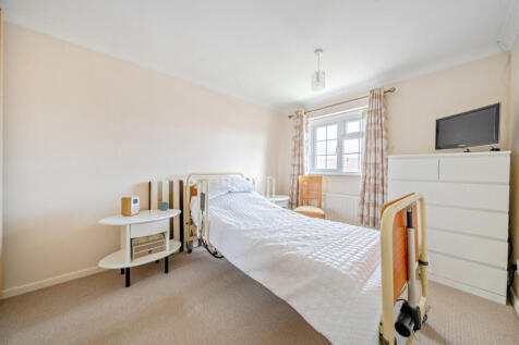 1372041-25-68f771...