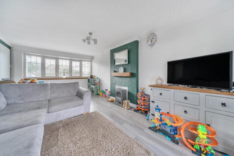 1372039-9-68fa3f4...