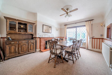 1383198-5-691da4a...