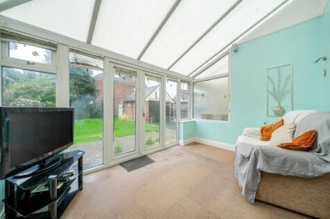 1383198-6-691da4c...