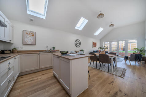 1398121-8-696a41d...