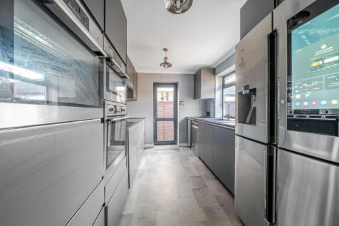 1361807-22-68e556...