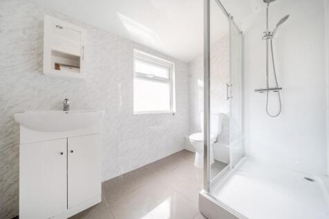 1360868-4-68da796...