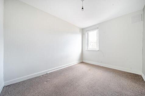 1360868-5-68da799...