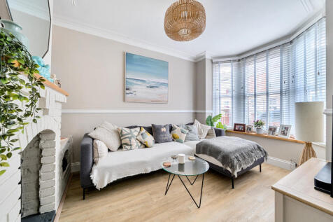 1375376-2-6908b4d...