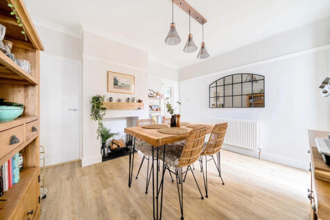 1375376-16-6908b5...