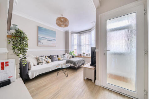 1375376-1-6908b4c...