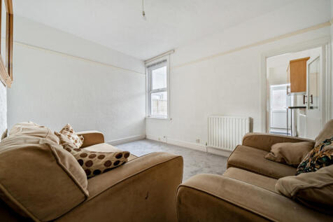 1375365-3-69089cf...