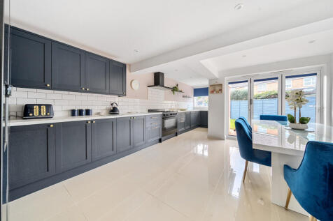 1374457-3-691c8fa...