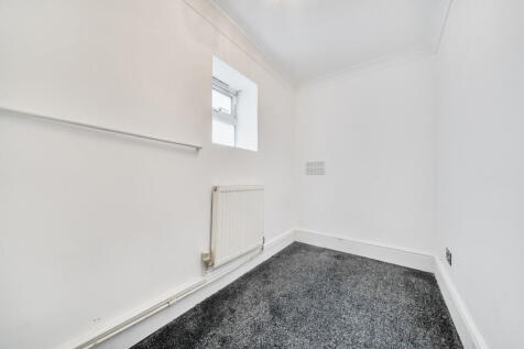 1311101-6-684ad7b...