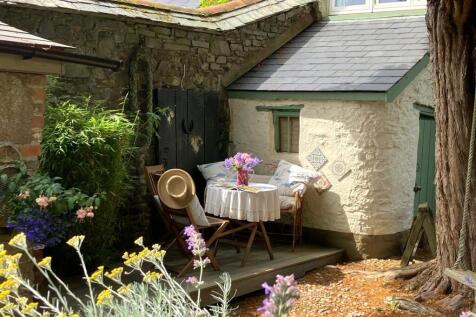 The Cottage Seating