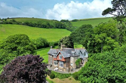 Oversteps House