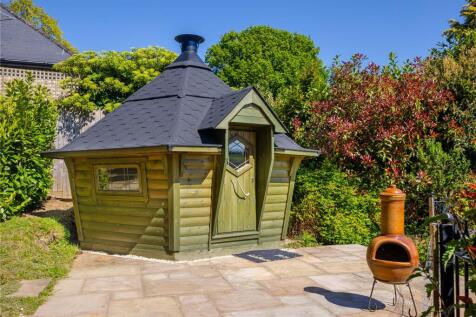 Bbq Hut