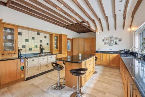 Kitchen / Br