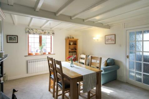 DINING/ FAMILY ROOM