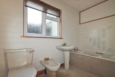 BATH ROOM